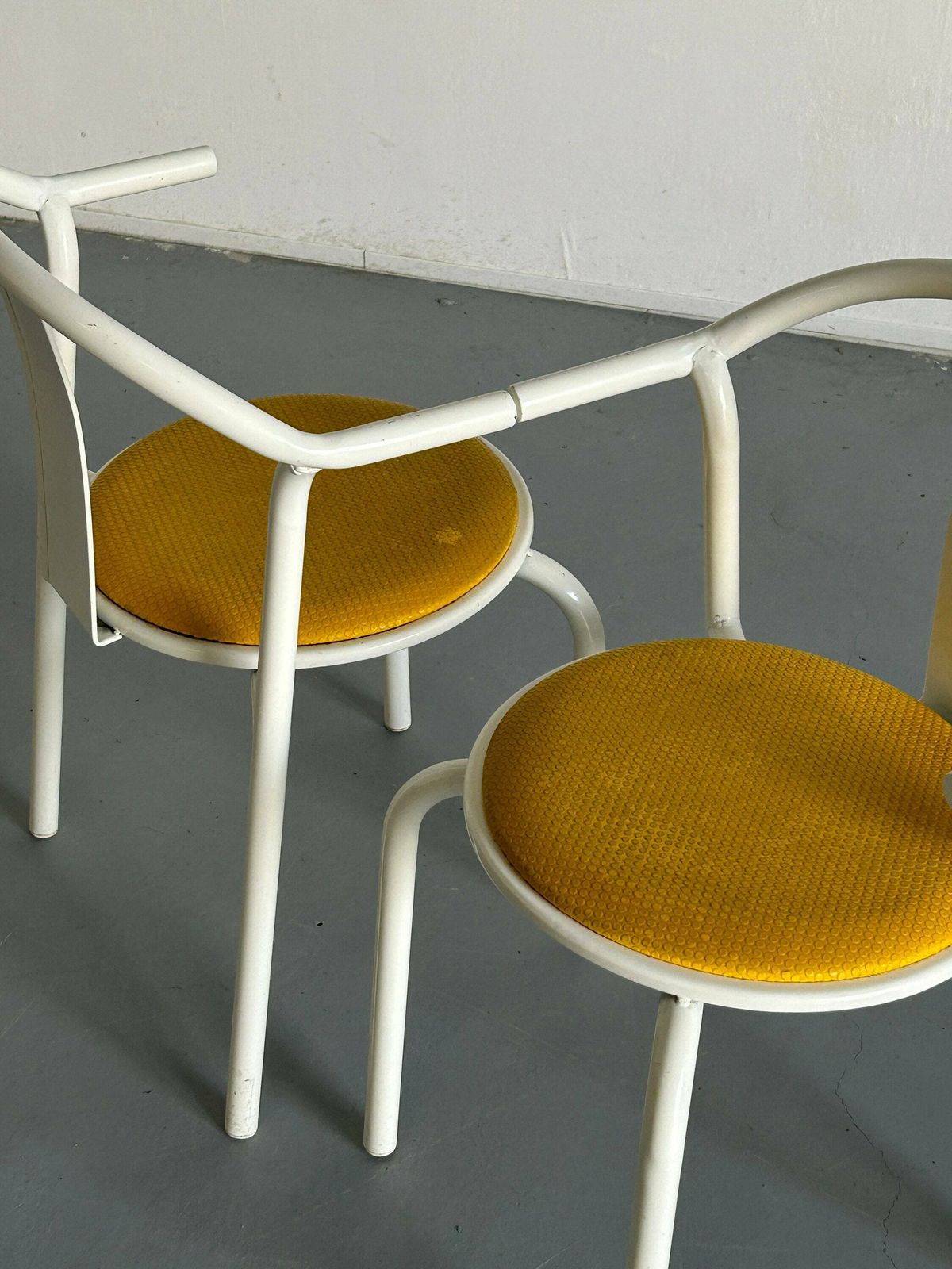 Pair Of Vintage Ikea Postmodern Memphis Maxmo Metal Dining Chairs, 1980s Ikea photo vinterior