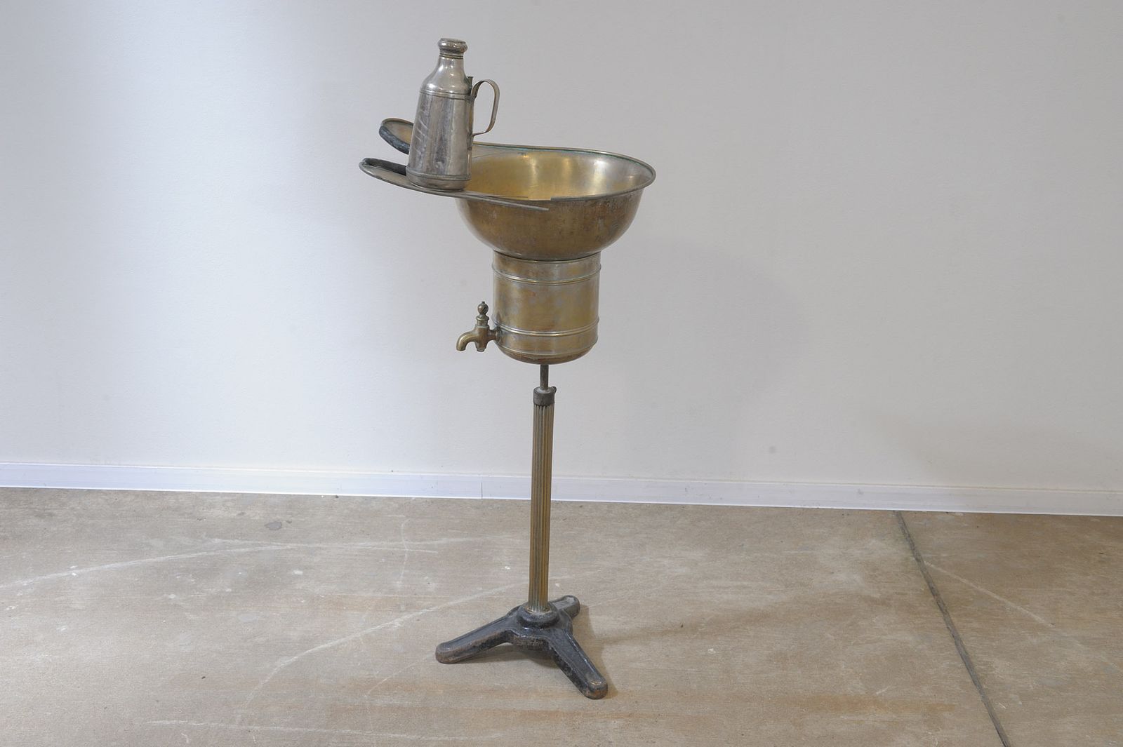 Early 20th Century Hairdresser Wash Basin, Austria Hungary photo Home Decor