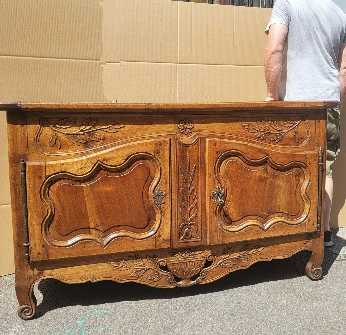Provençal Buffet "Pétrin" Carved Walnut, Early 19th Century photo furniture