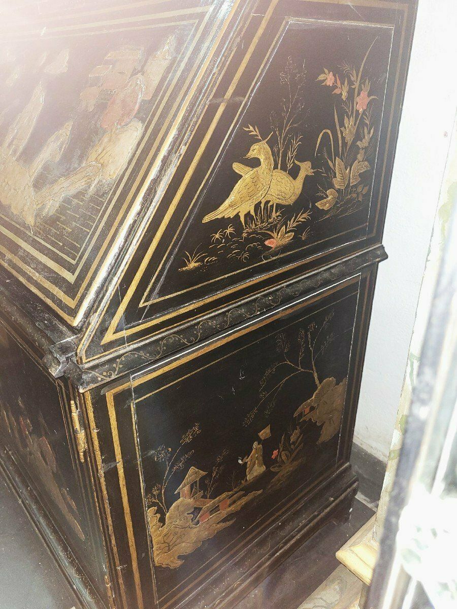 5400.0 Large Scriban Showcase In Lacquered Wood, Chinoiserie, Late 18th Early 19th Century photo
