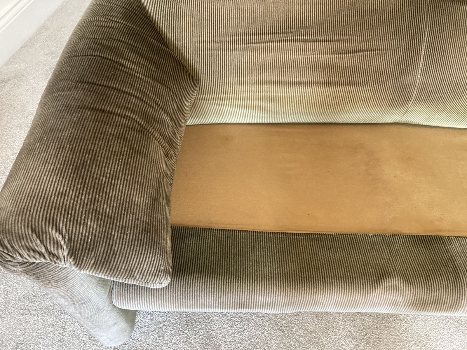 photo buy Vintage Maralunga Sofa