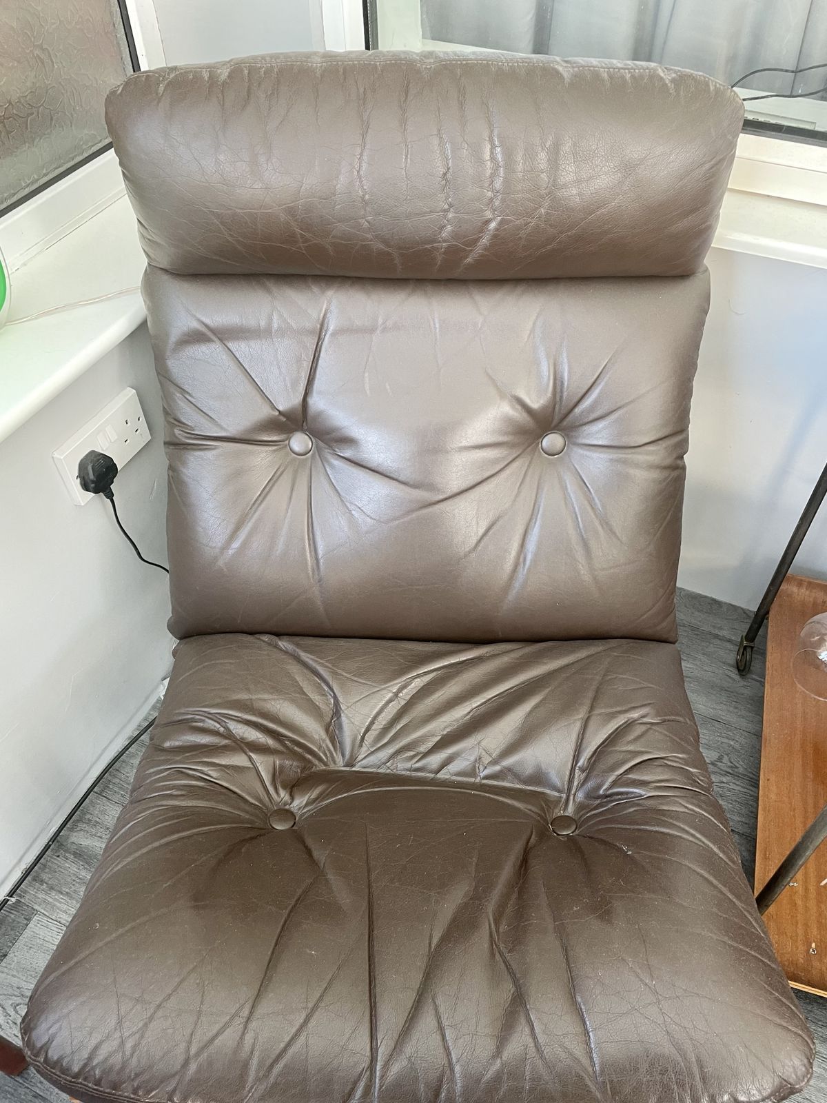 * Sold * Mid Century Chairs . Tessa T8 By Fred Lowen photo Furniture