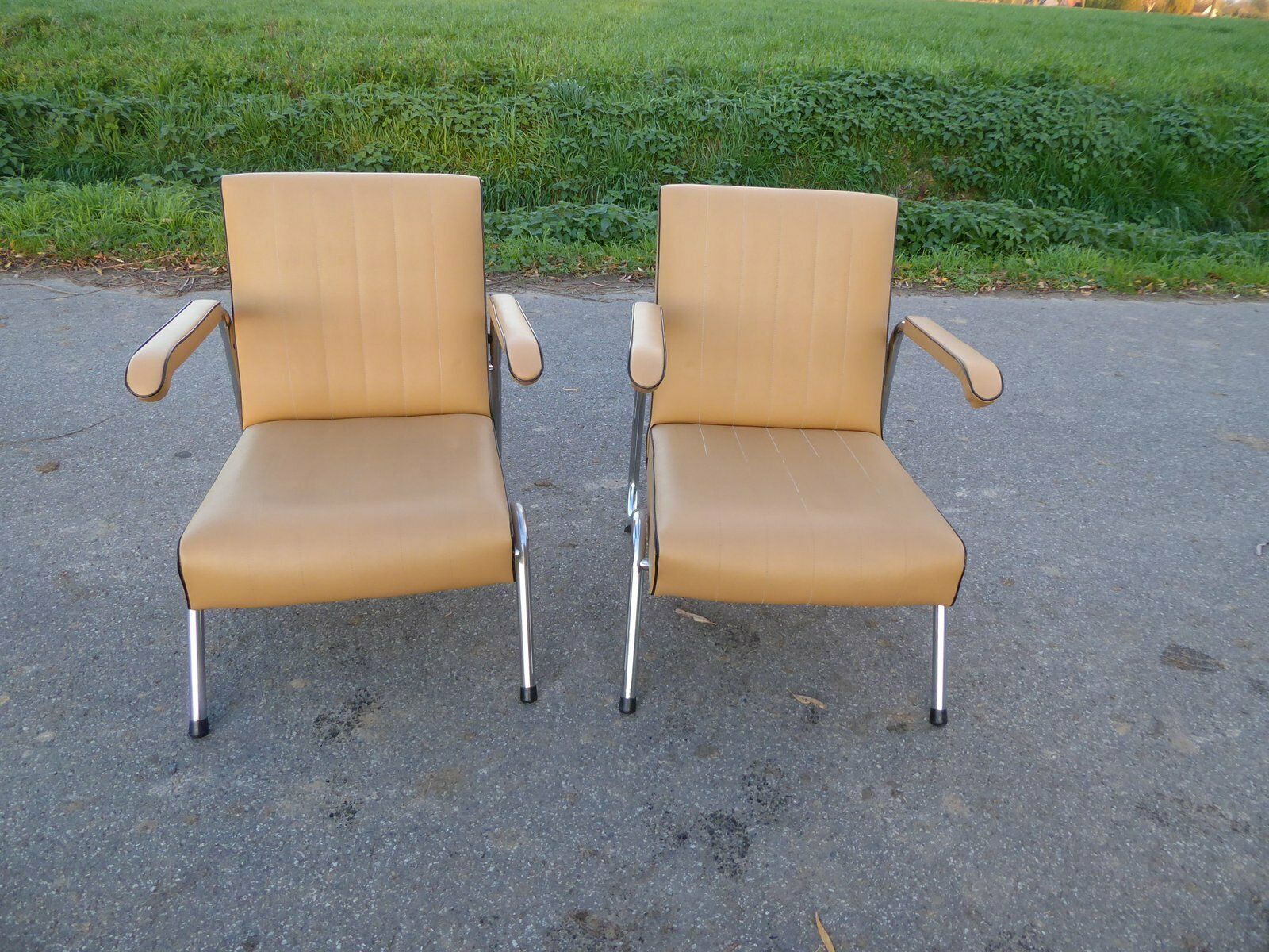 photo vintage Vintage Tubular Steel Armchairs, 1950s, Set Of 2
