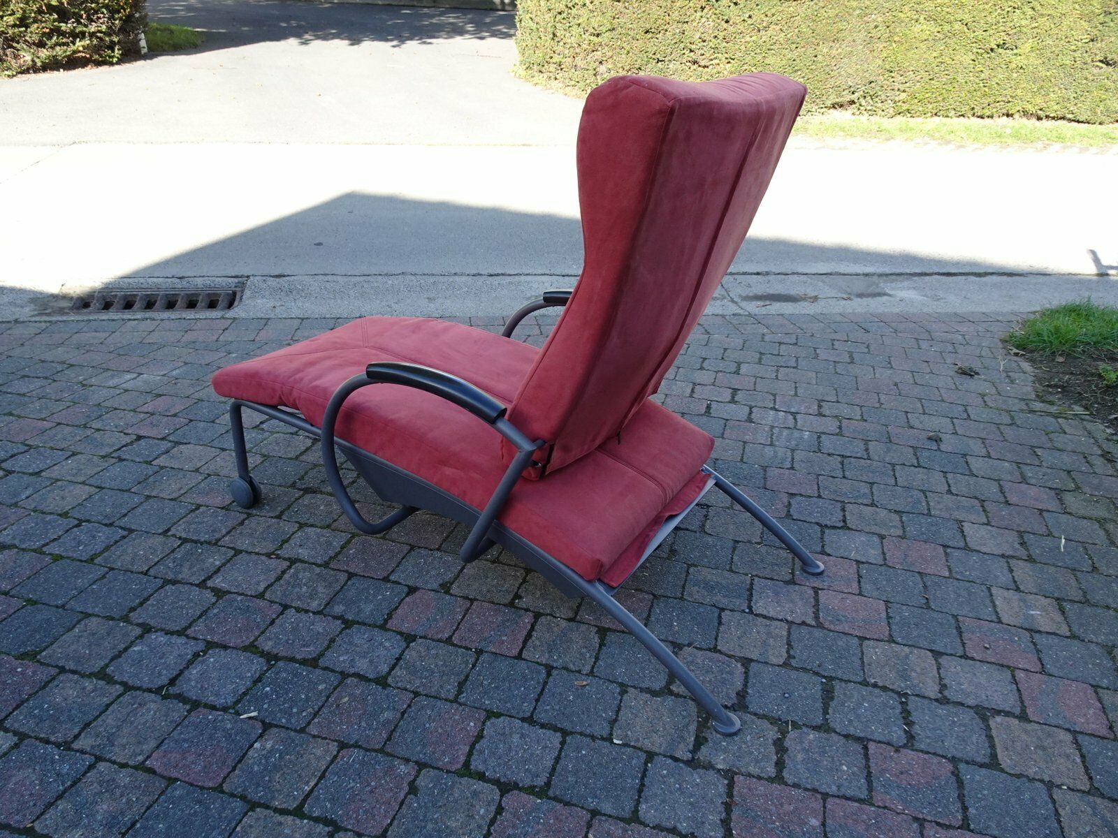 photo vinterior Italian Postmodern Pink Lounge Chair By Bonald For Goraco, 1980s