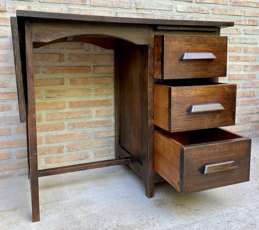 photo vinterior Early 20th Century Spanish Desk Or Work Table In Oak Wood With Lateral Wing, 1920s