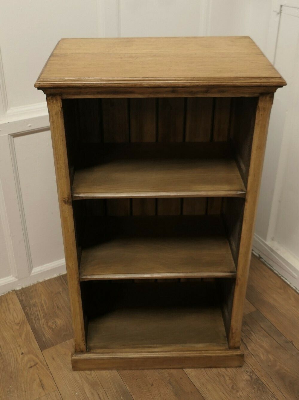 A Superb Arts And Crafts Golden Oak Open Shelves photo for sale