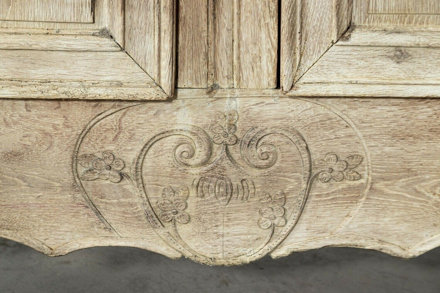 5118.0 Large 19thc French Provincial Bleached Oak Armoire photo
