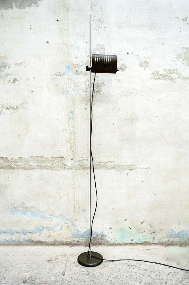 Model Dim 333 Lamp Door Vico Magistretti Voor Oluce, Italië, 1975