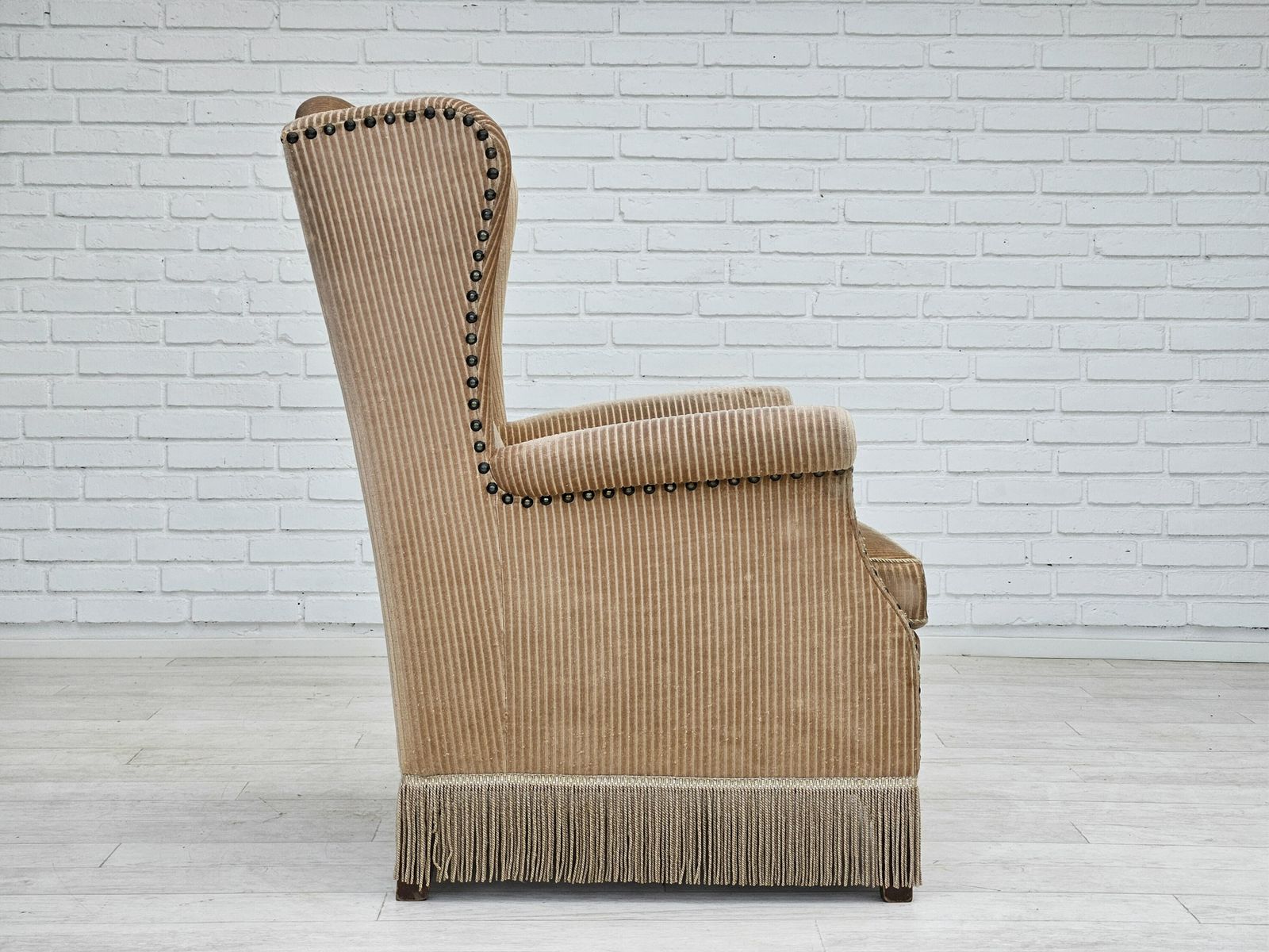 1970s, Danish Design, Armchair In Corduroy, Ash Wood, Original Condition. photo vinterior