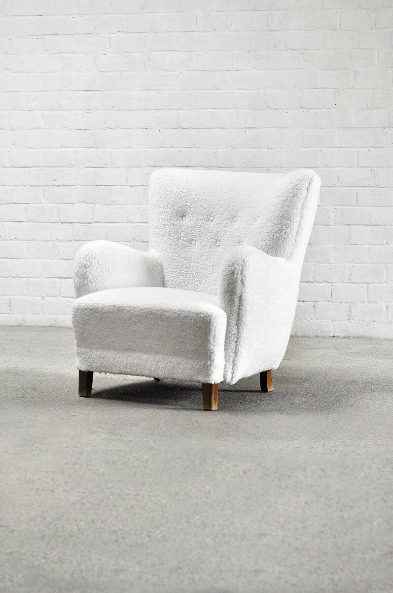 Model 1669 Lounge Chair In White Wool From Fritz Hansen, Denmark, 1940s photo for sale