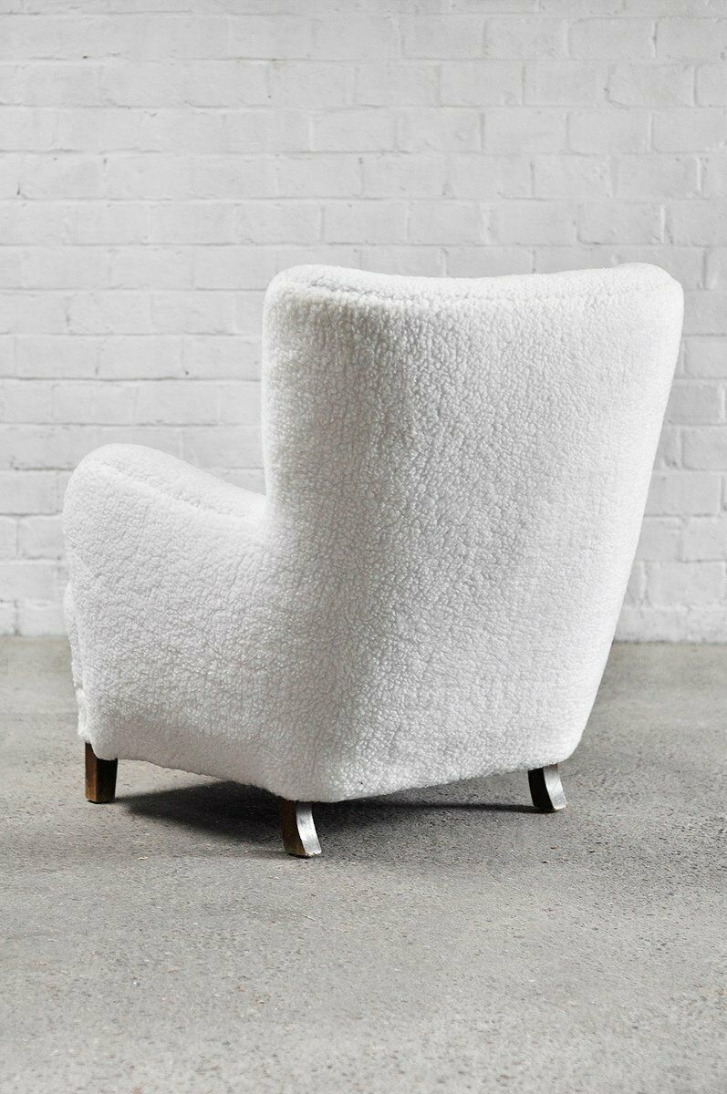 Model 1669 Lounge Chair In White Wool From Fritz Hansen, Denmark, 1940s photo vintage