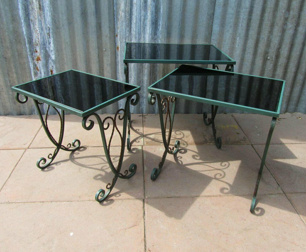 photo vinterior French Black Glass Nesting Tables In Wrought Iron, 1940s, Set Of 3
