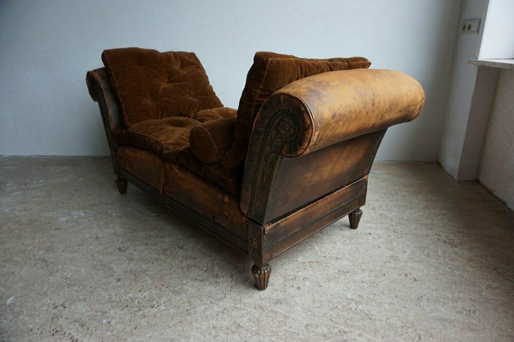 French Distressed Leather Adjustable Loveseat Or Daybed, 1900s photo 2800.0