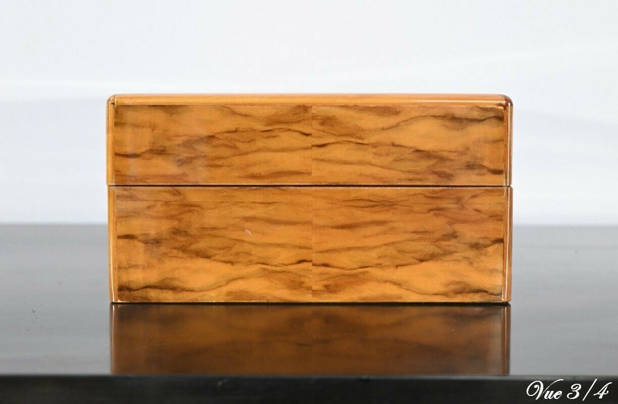 photo for sale Cigar Box In Walnut Veneer, Maison Lemaire Paris, Art Deco – 1920