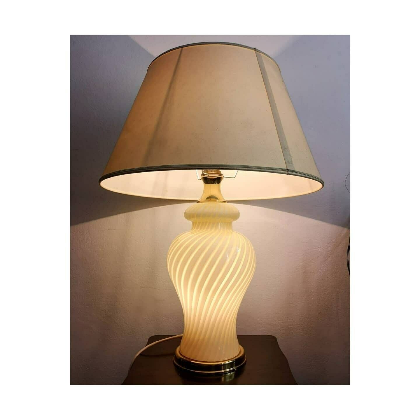 Paolo Venini Yellow Swirl Murano Glass Table Lamp // Murano Swirl Glass // Mid Century Modern Lamp // Made In Murano // Made In Italy 1960s photo vinterior