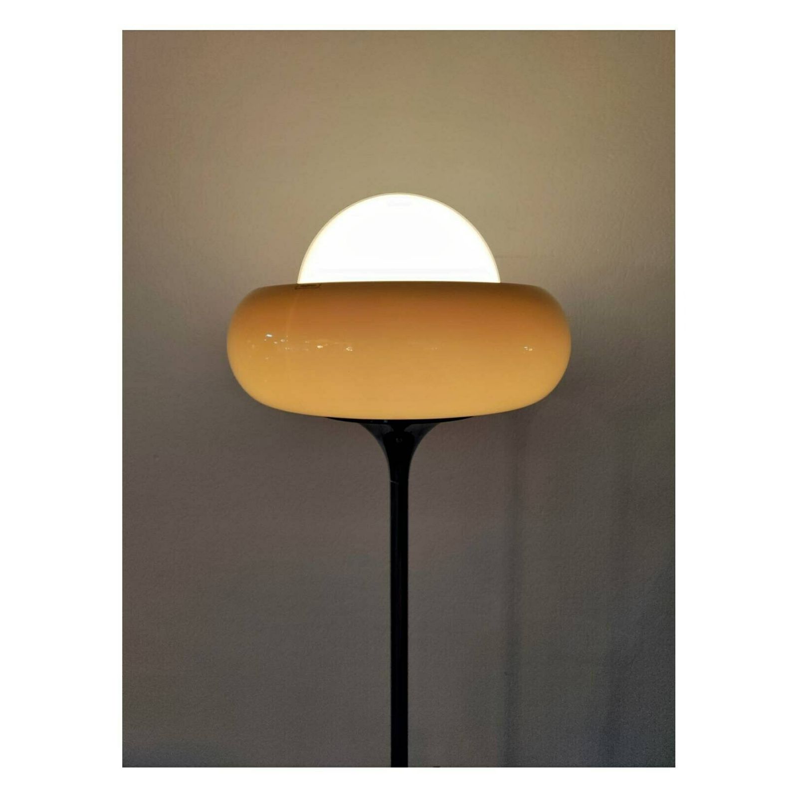Large Tulip Floor Lamp By Harvey Guzzini Studio // Guzzini Floor Lamp // Guzzini For Meblo // Made In Yugoslavia photo vintage