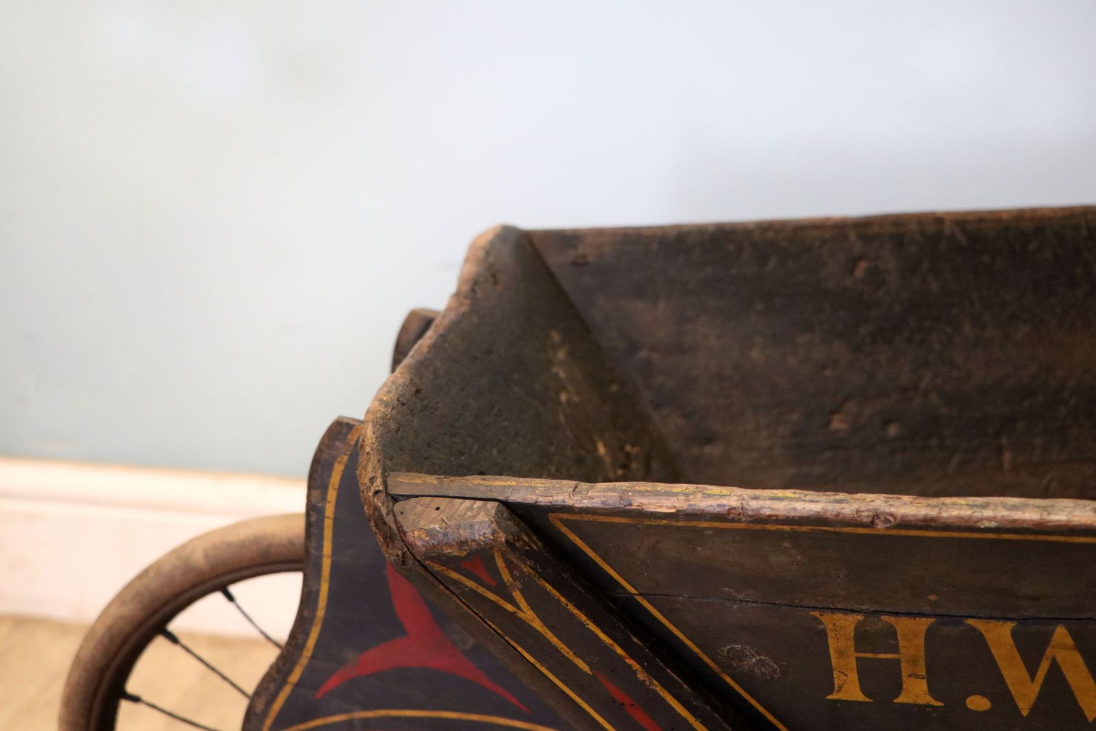 A Wonderful Antique Child’s Wheelbarrow! photo vinterior