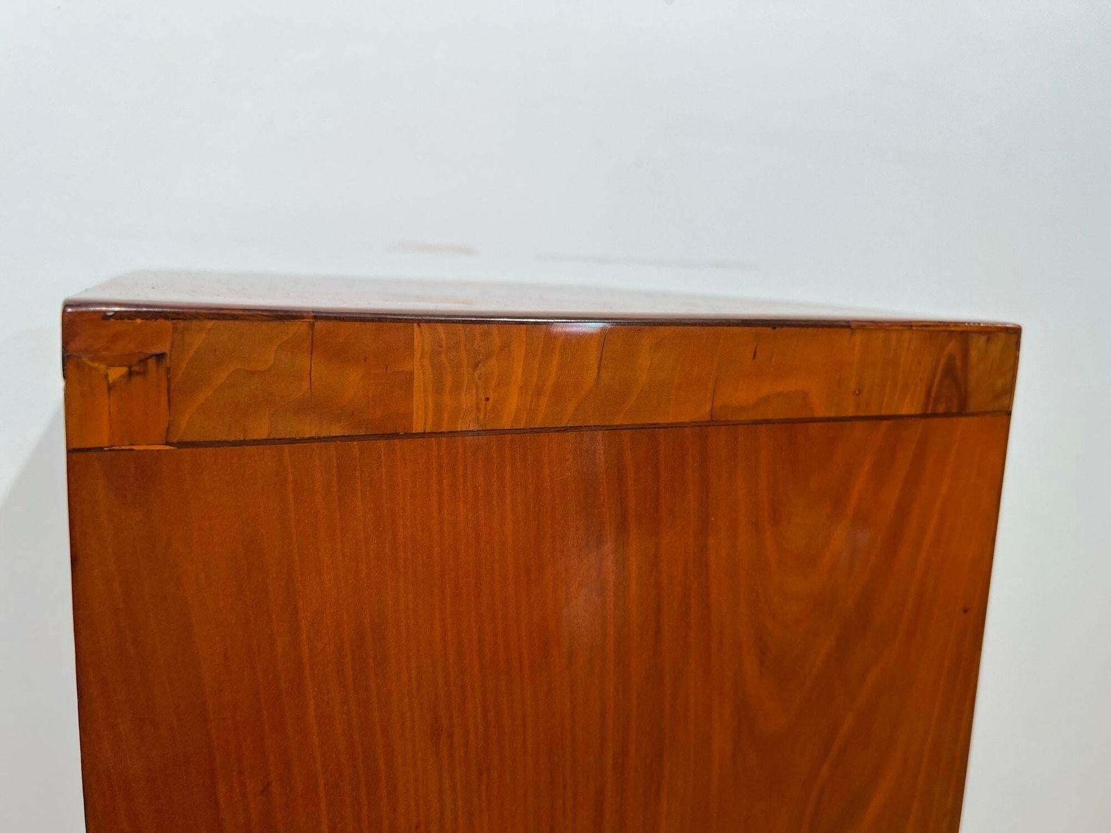 photo vinterior Biedermeier Pillar Cabinet, Cherry Veneer, South Germany Circa 1820