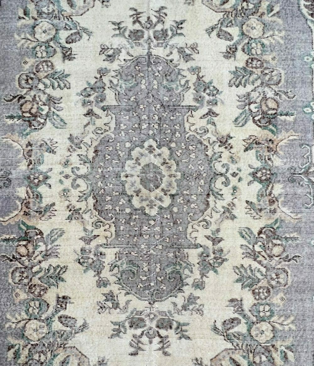 Beige Brown Vintage Yuruk Rug 265 X 170 Cm, 1960's photo vinterior