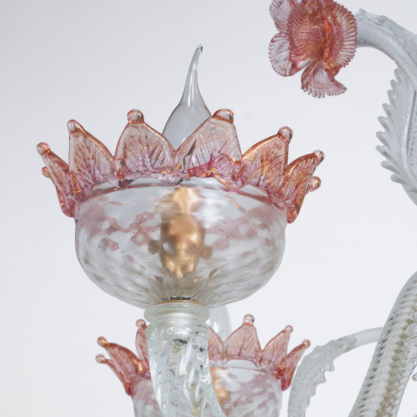 Vintage Venetian Murano Glas Kroonluchter Met 6 Lichten In Wit En Roze photo 4480.0