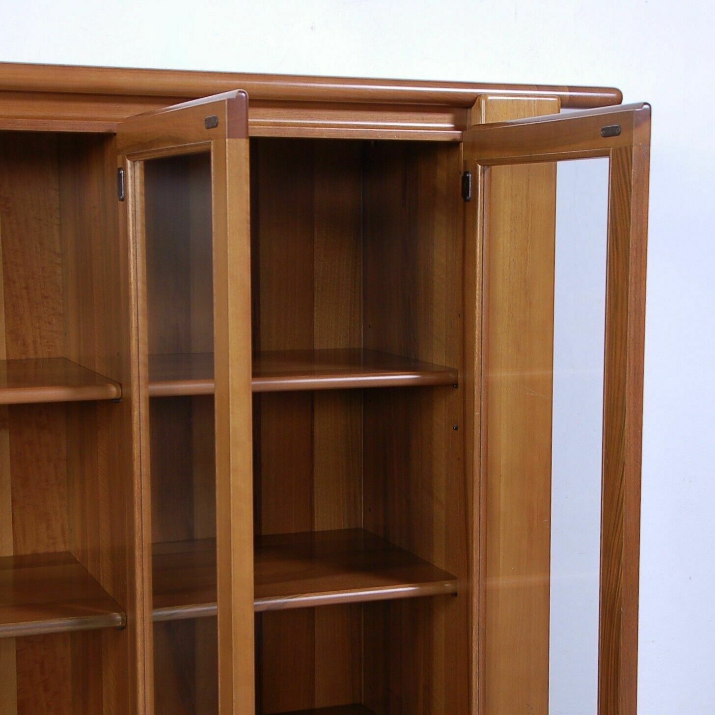 photo furniture Sapporo Display Cabinet With Three Doors In Walnut, Design Mario Marenco For Mobilgirgi, 1970s