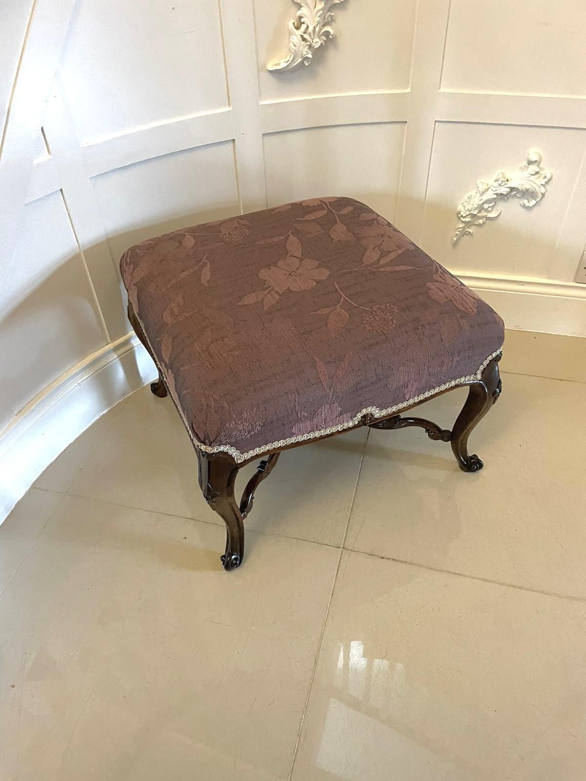 Large Antique 19th Century Quality Carved Rosewood Stool photo vinterior