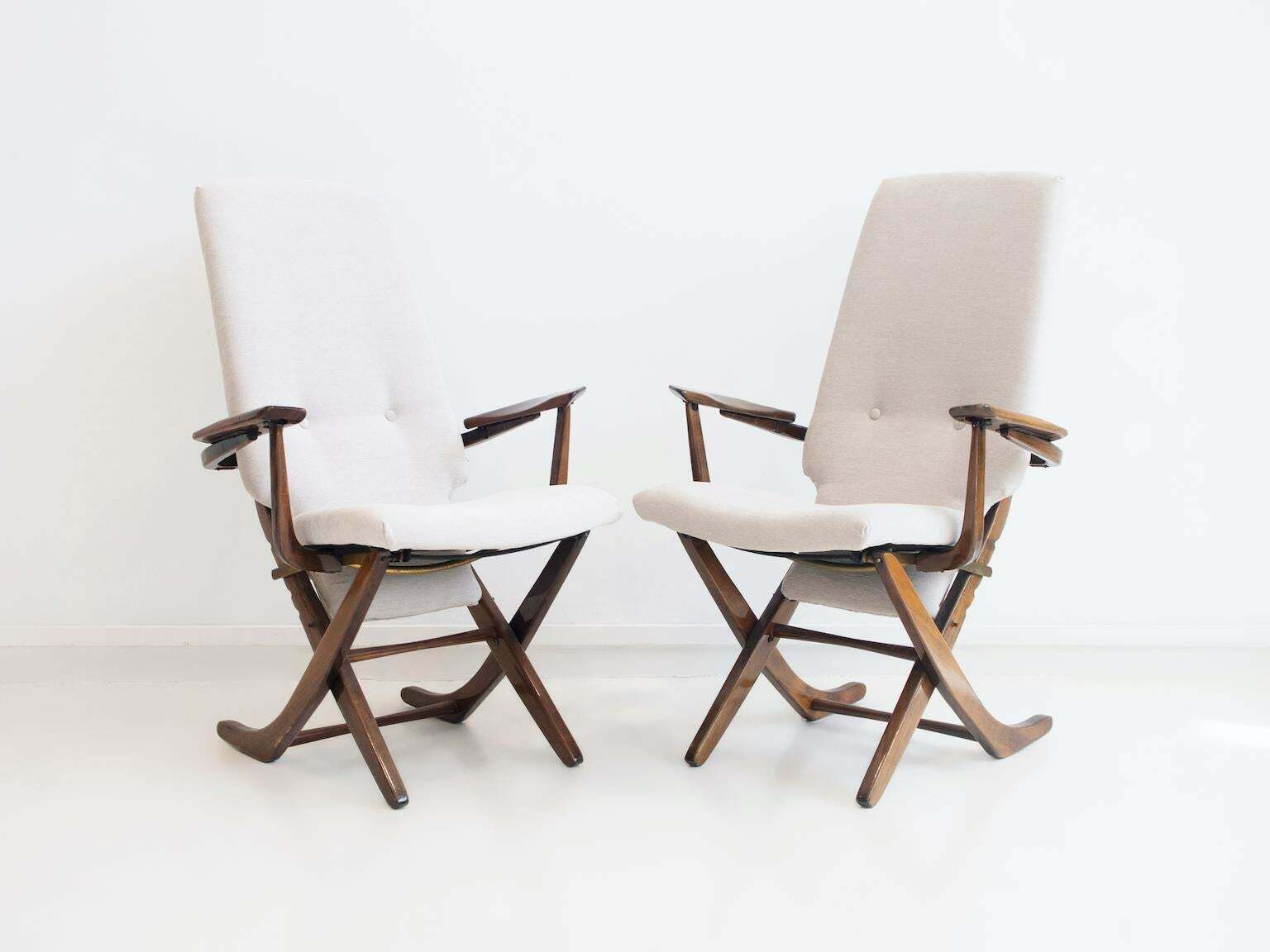 photo furniture Pair Of Light Fabric Upholstered Recliner Chairs Of Varnished Wood $3,146.33per Set
