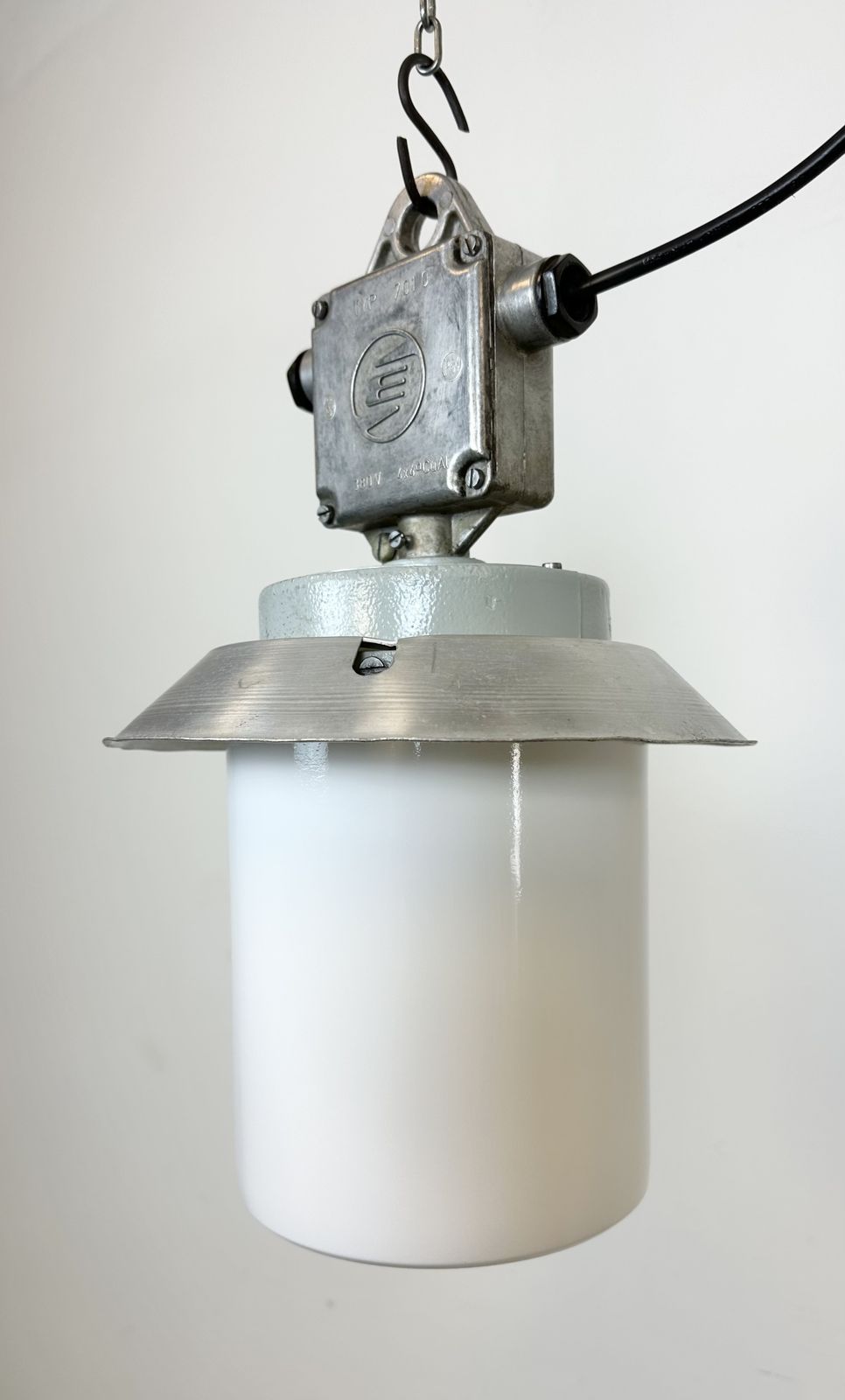 Industrial Aluminium Light With Milk Glass Cover From Elektrosvit, 1970s, 15x photo 179.0