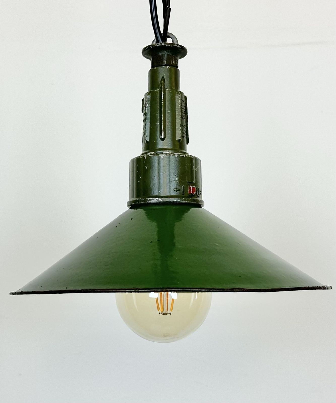 Industrial Green Enamel Military Pendant Lamp With Cast Aluminium Top, 1960s, 2x photo 179.0