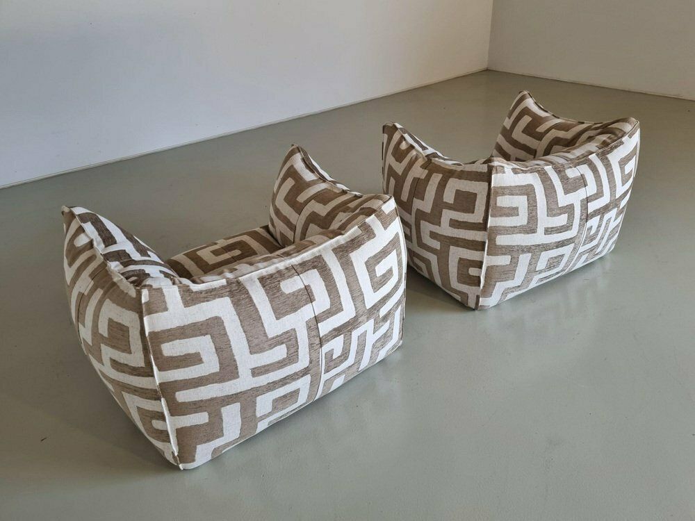 Le Bambole Lounge Chairs By Mario Bellini For C&B Italia, 1970s, Set Of 2 photo vinterior