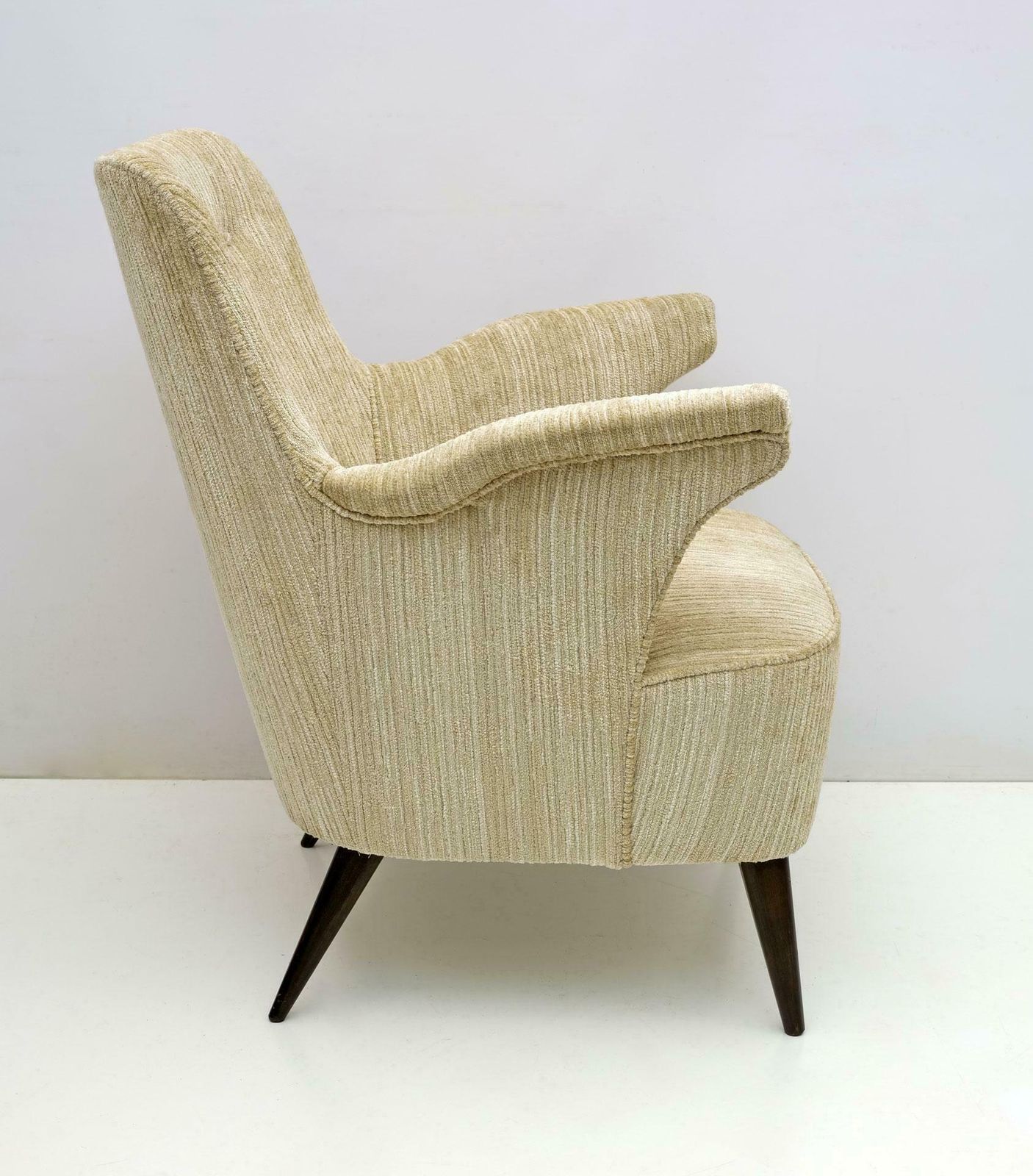 Pair Of Nino Zoncada Mid Century Modern Chenille Velvet By Cassina Armchairs 50s photo 5486.0