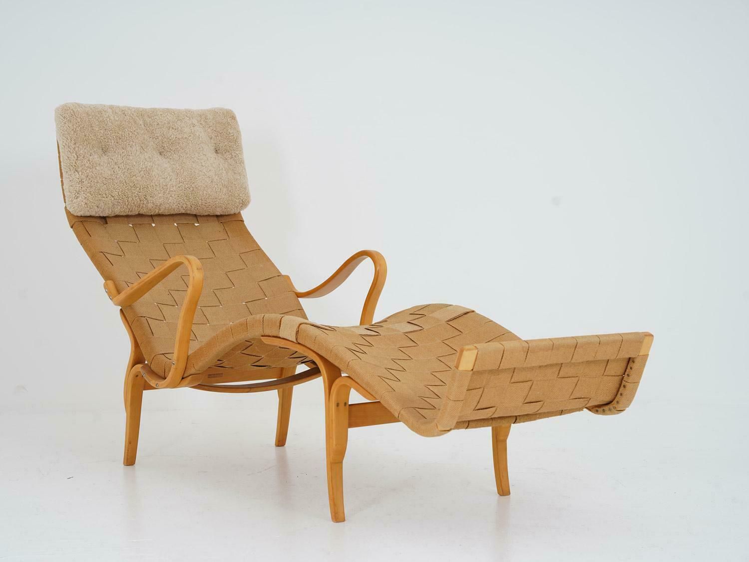 Scandinavian Chaise Longue "Pernilla 3" By Bruno Mathsson photo Furniture