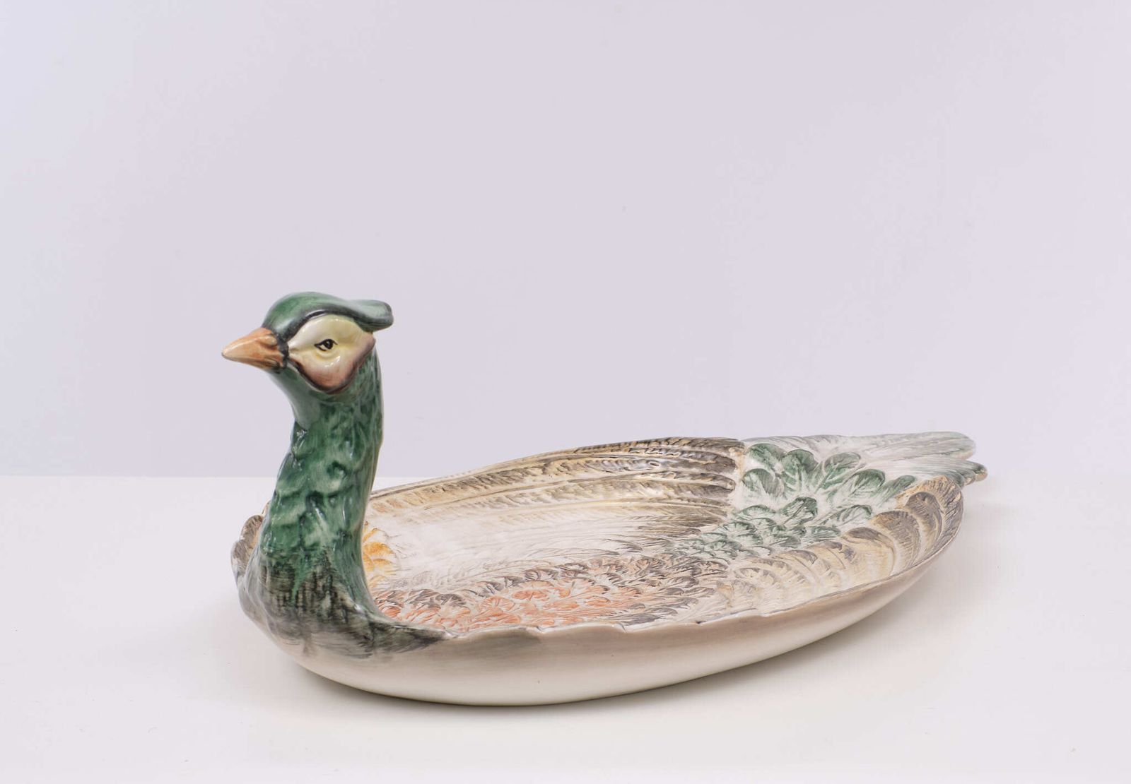 Mid Century Modern Groot Italiaans Keramisch Schaal Met Pauwmotief