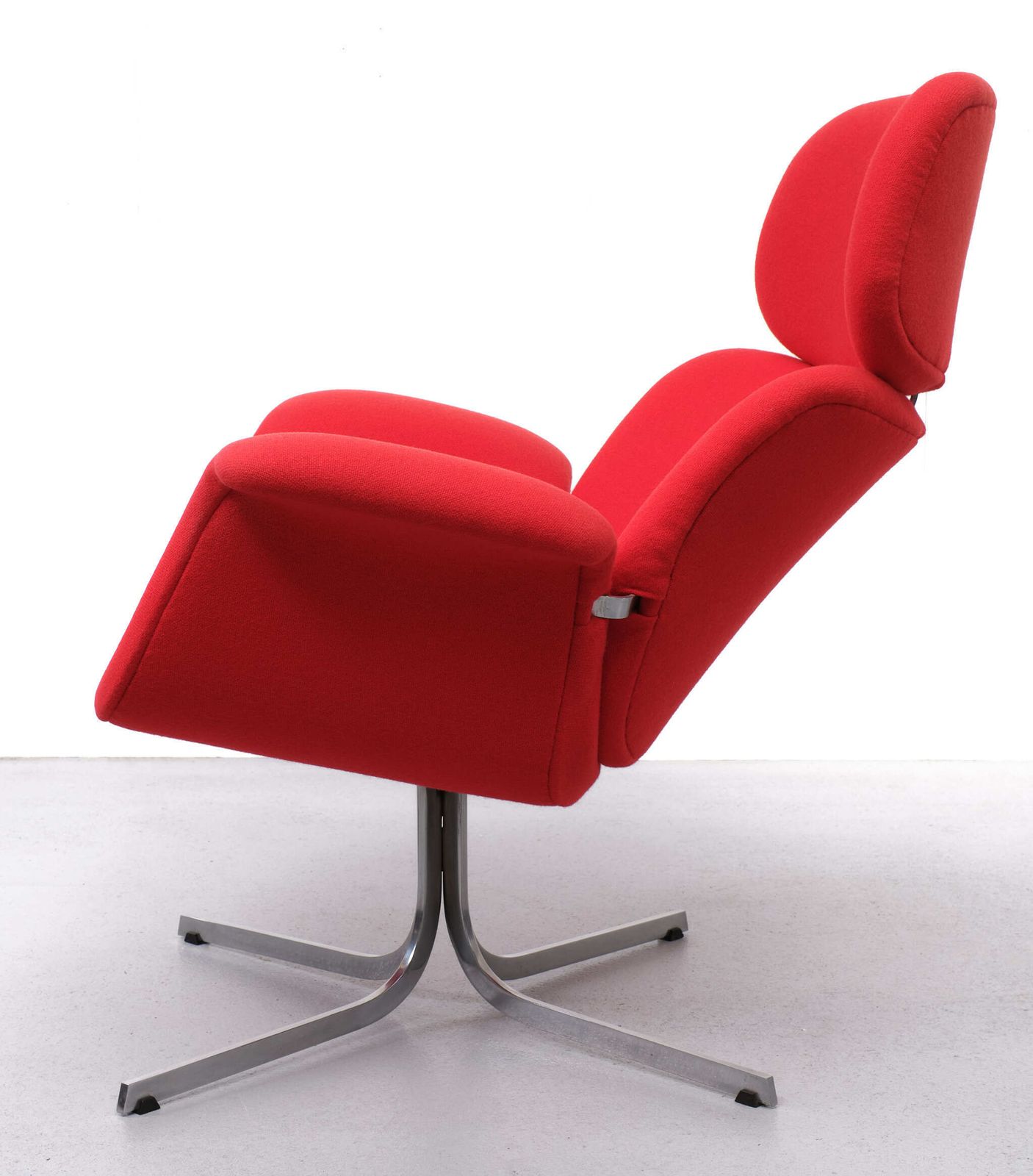 Pierre Paulin Lounge Chair '' Big Tulip '' Artifort 1960s photo furniture
