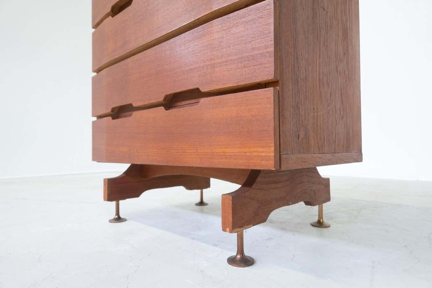 Mid Century Modern Small Chest Of Drawers, Italy, 1960s photo 1041.0