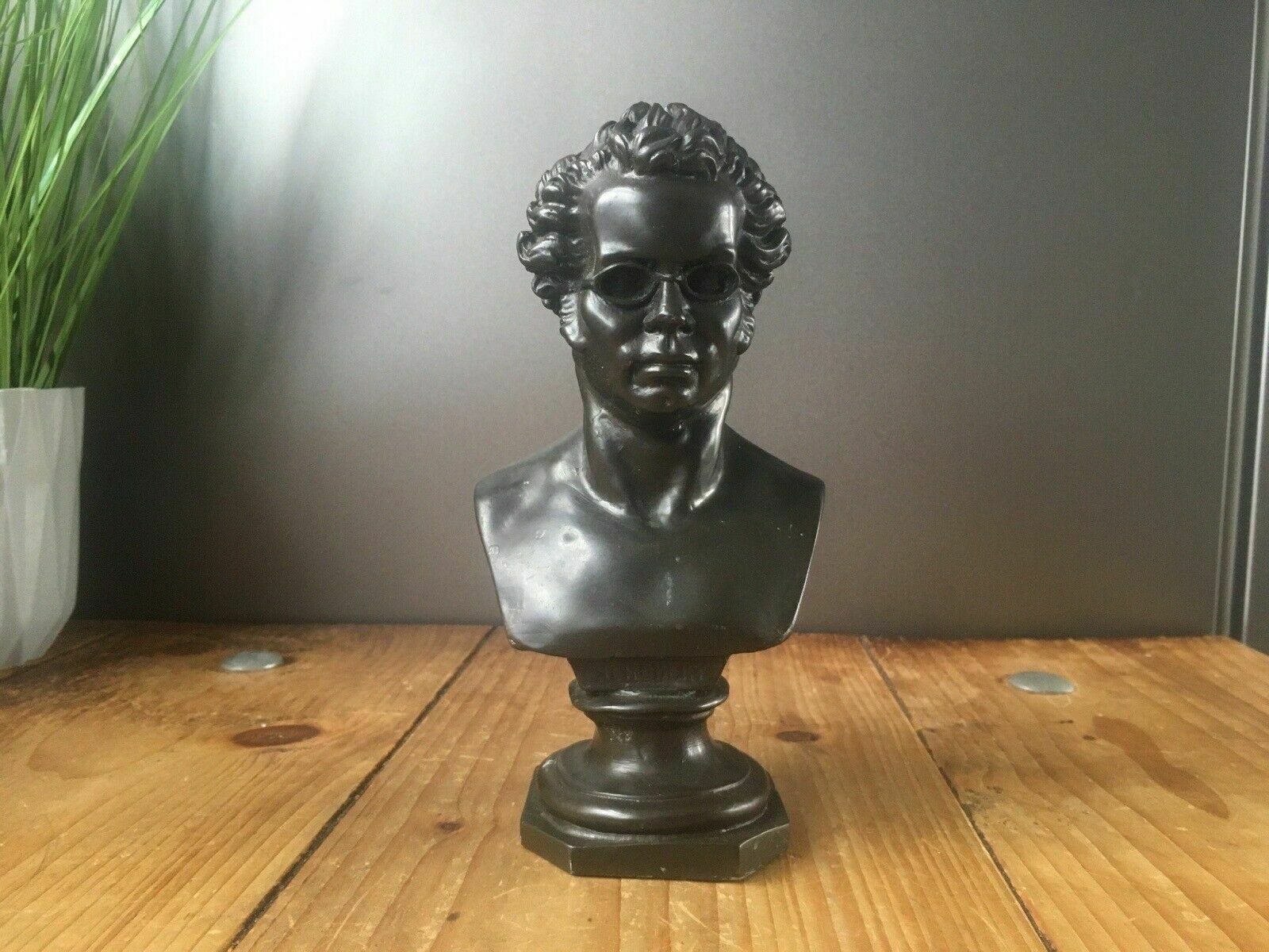 Vintage 7.5" Franz Schubert Resin Bust Austrian Composer Desk Statue Ornament