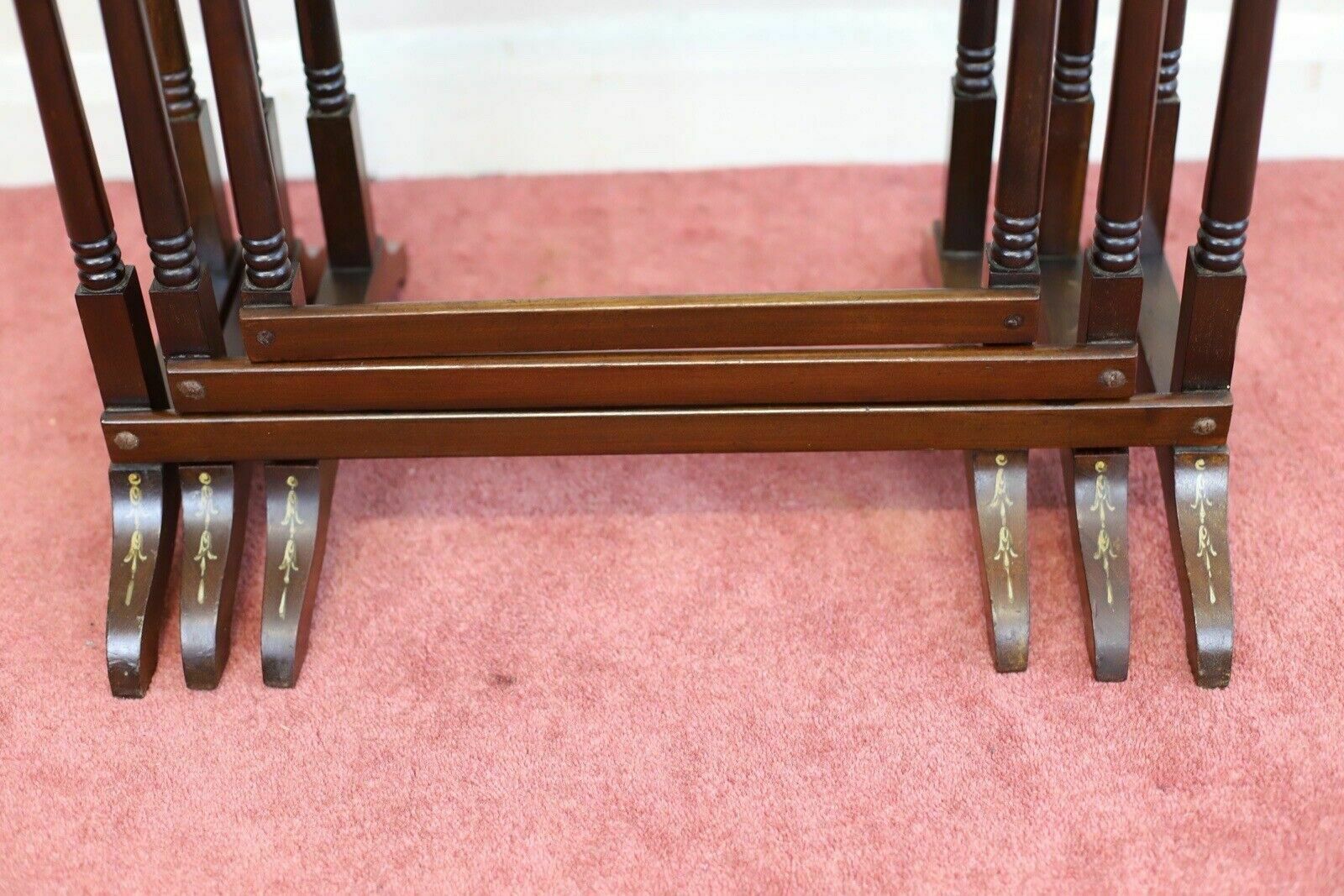 photo vinterior Fine Set Of Three Victorian Mahogany Hand Painted Nest Of Tables