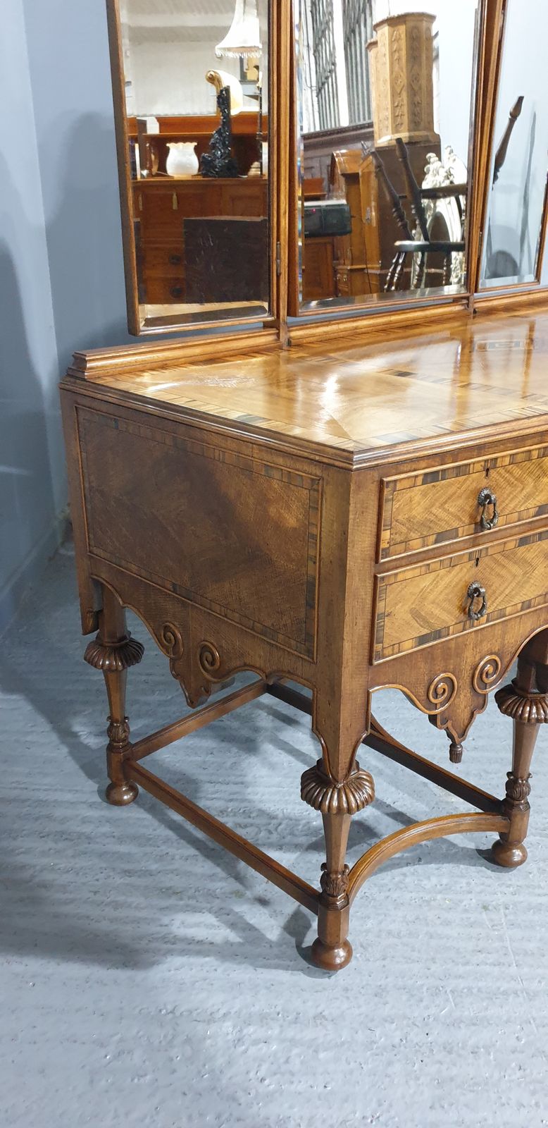 photo vinterior Amazing Beautiful Dressing Table By Maples