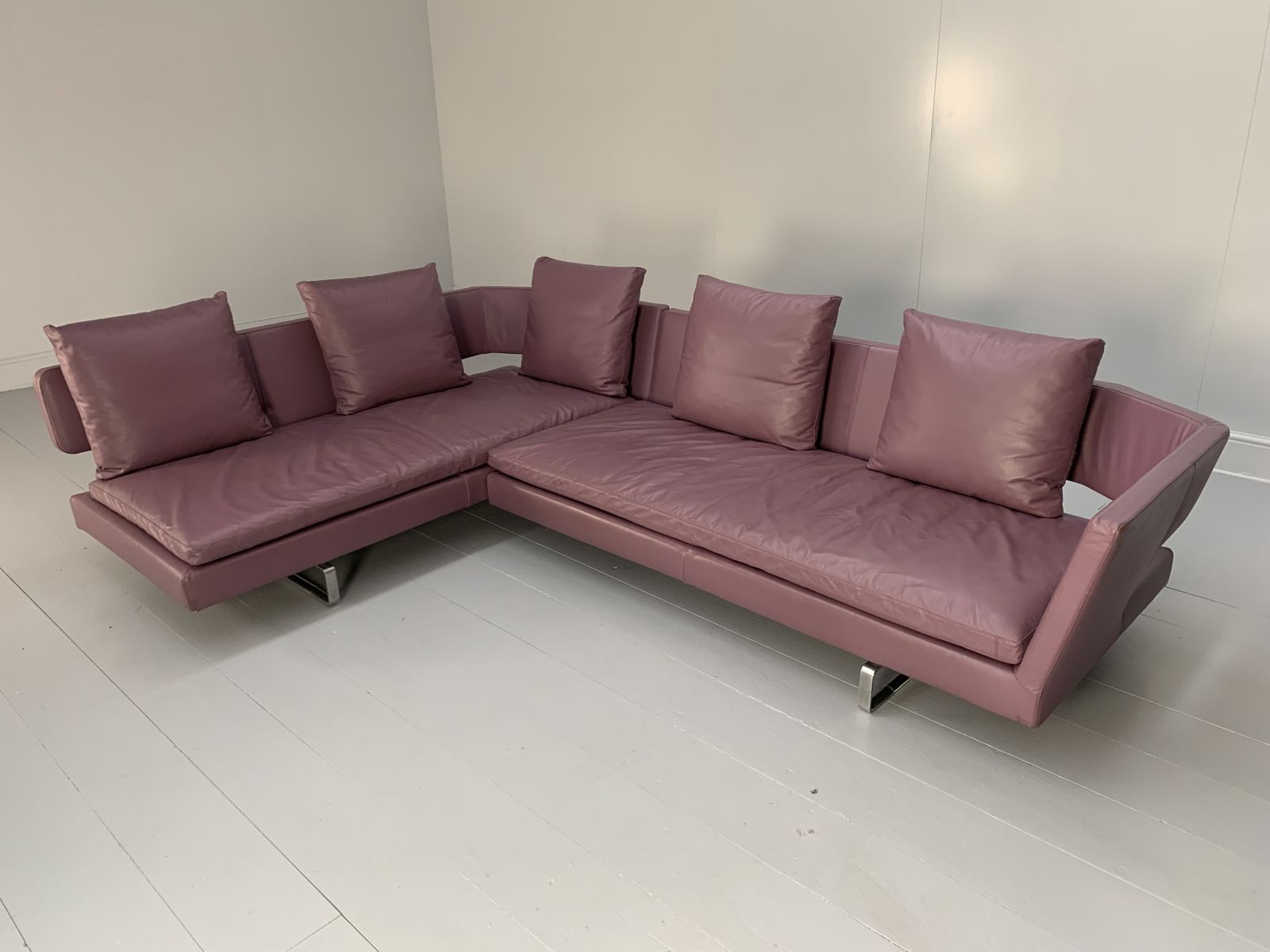 B&B Italia “Arne” 6 Seat L Shape Sofa – In Mauve Pale Purple “Gamma” Leather photo furniture