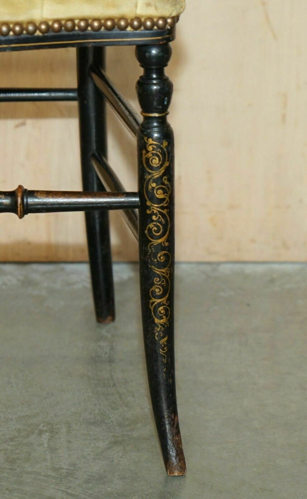 photo vinterior Antique Regency 1815 Ebonised Mother Of Pearl Silk Chesterfield Seat Side Chair