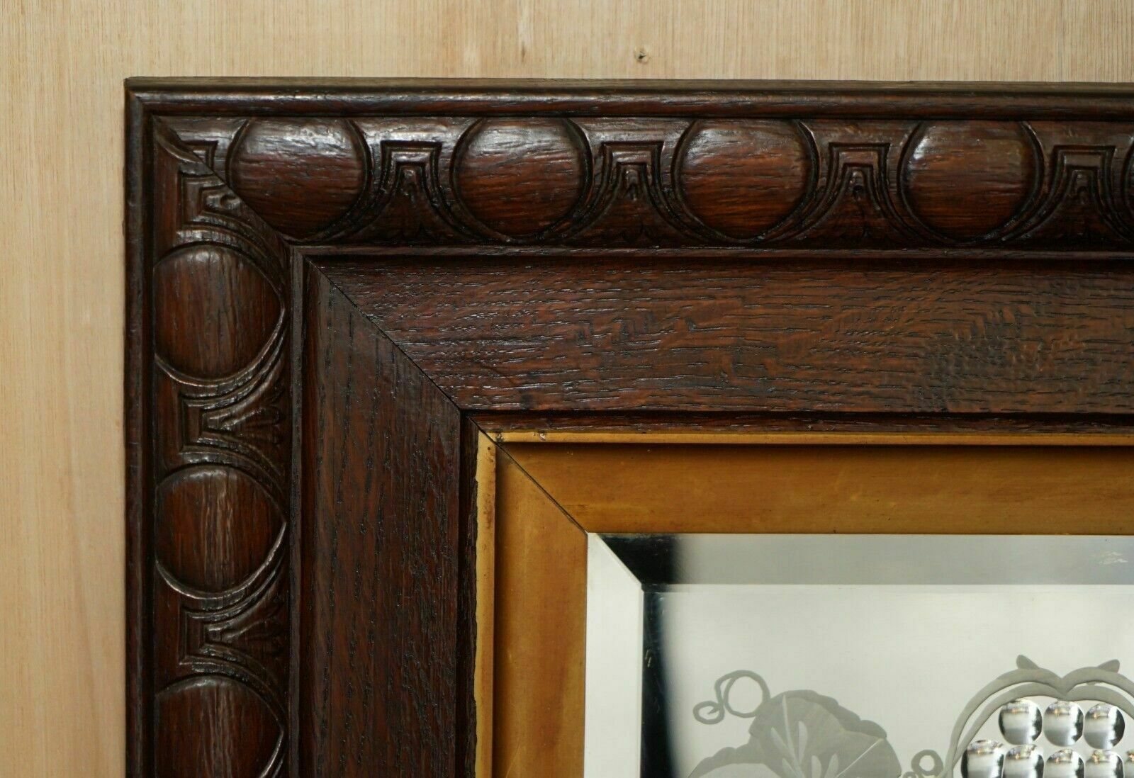 photo vintage Unique Pair Of Antique Italian Venetian Carved Reverse Painted Bird Mirrors