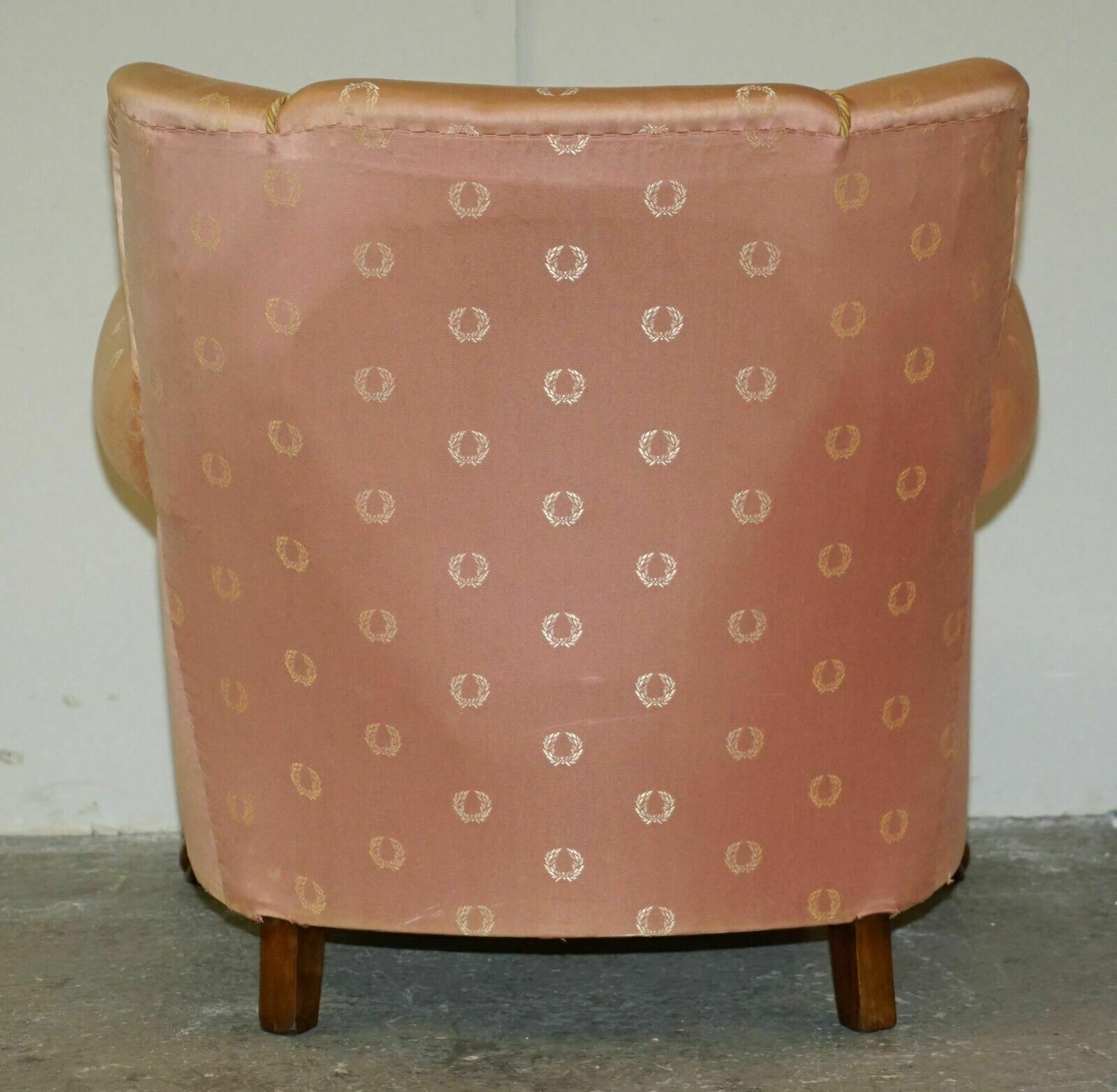 photo vintage Pair Of Antique Art Deco Circa 1920 Lions Hairy Paw Carved French Club Armchairs
