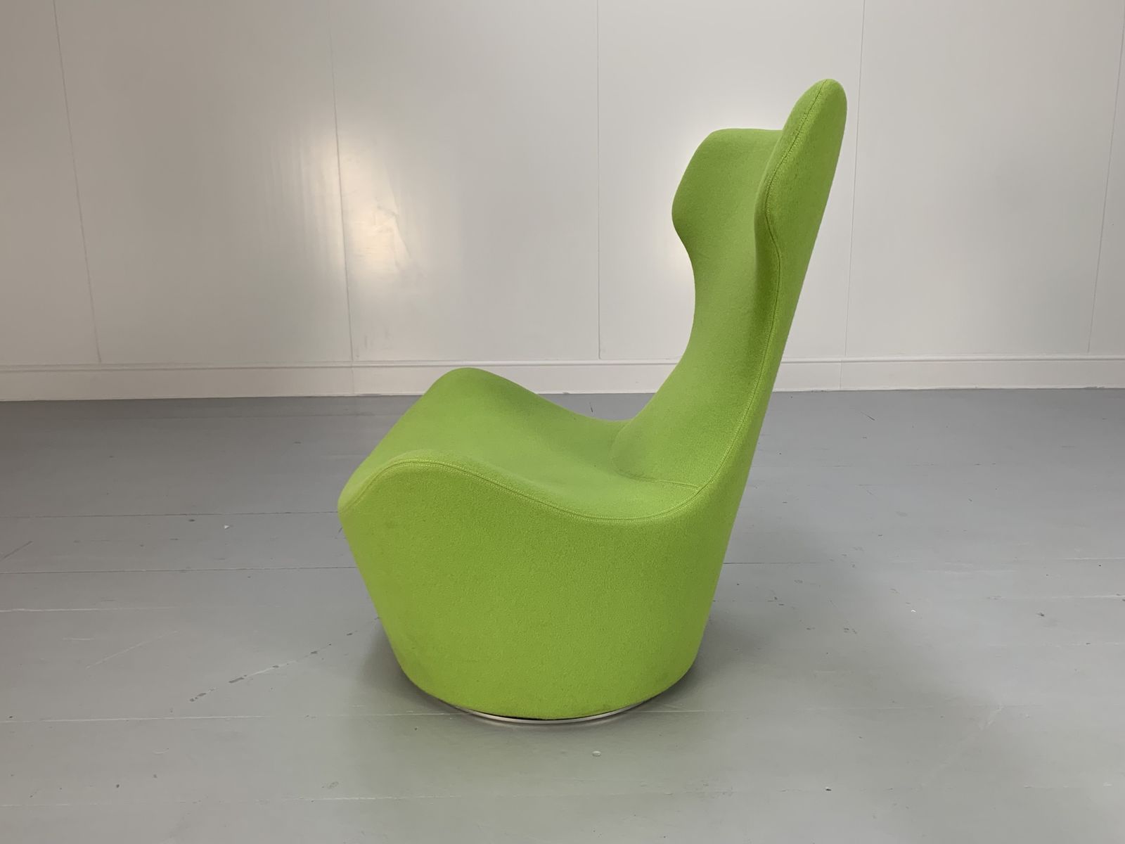 B&B Italia “Grande Papilio” Armchair – In Green “Ego” Wool photo Furniture
