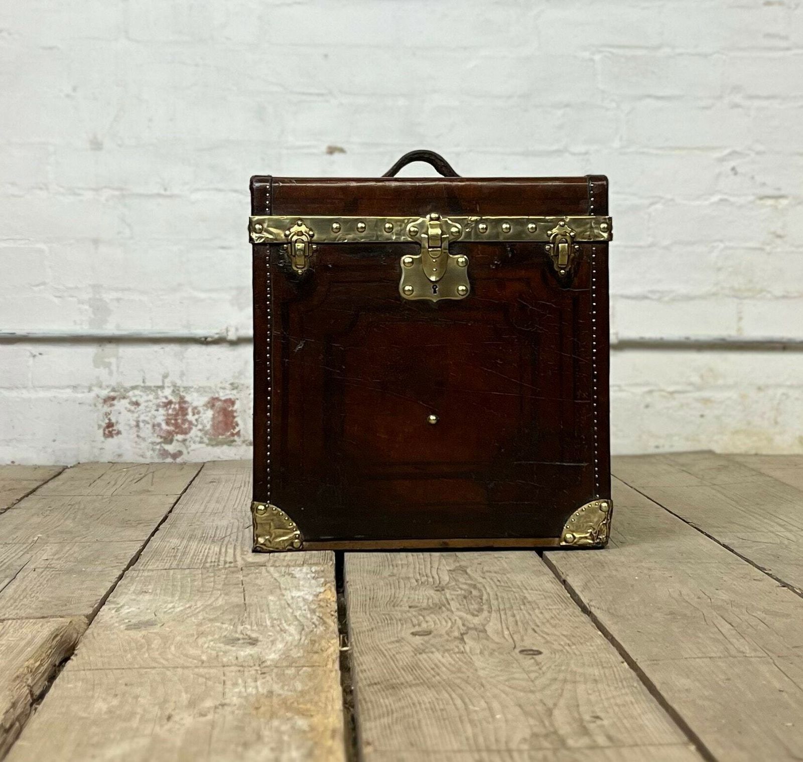 Antique Leather Hatbox Trunk, Brass Bound Chestnut Brown Hatbox Trunk , Luxury Luggage photo furniture