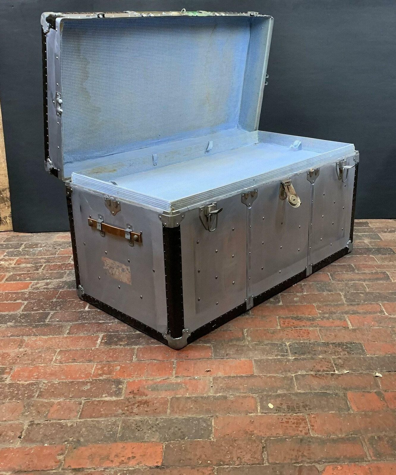 Large Art Deco Aluminium Coffee Table Trunk photo 685.0