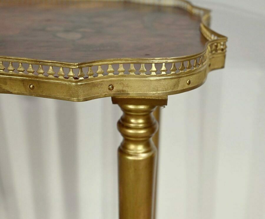 Small Thuya Speckled Living Room Table With Painted Decoration – 1920 photo vintage