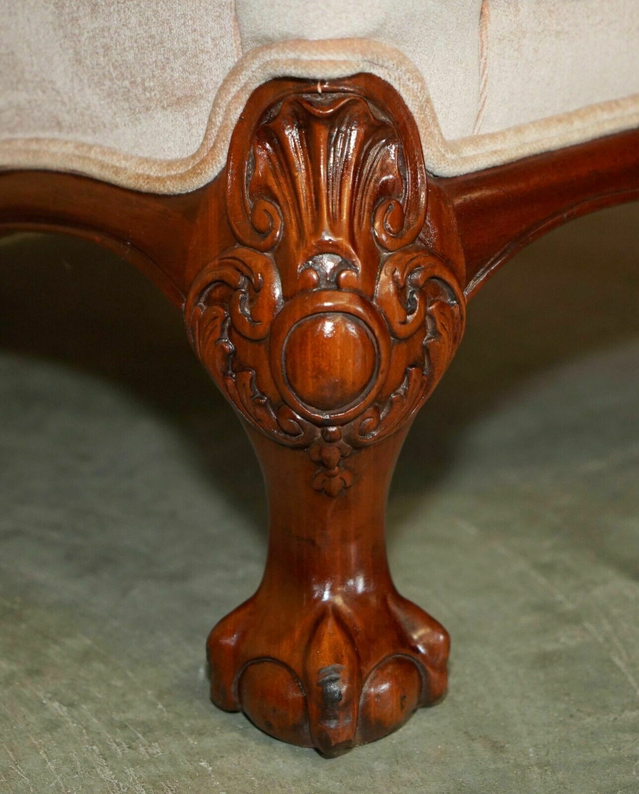 photo furniture Stunning Pair Of Victorian Style Claw & Ball Feet Floral Wingback Armchairs