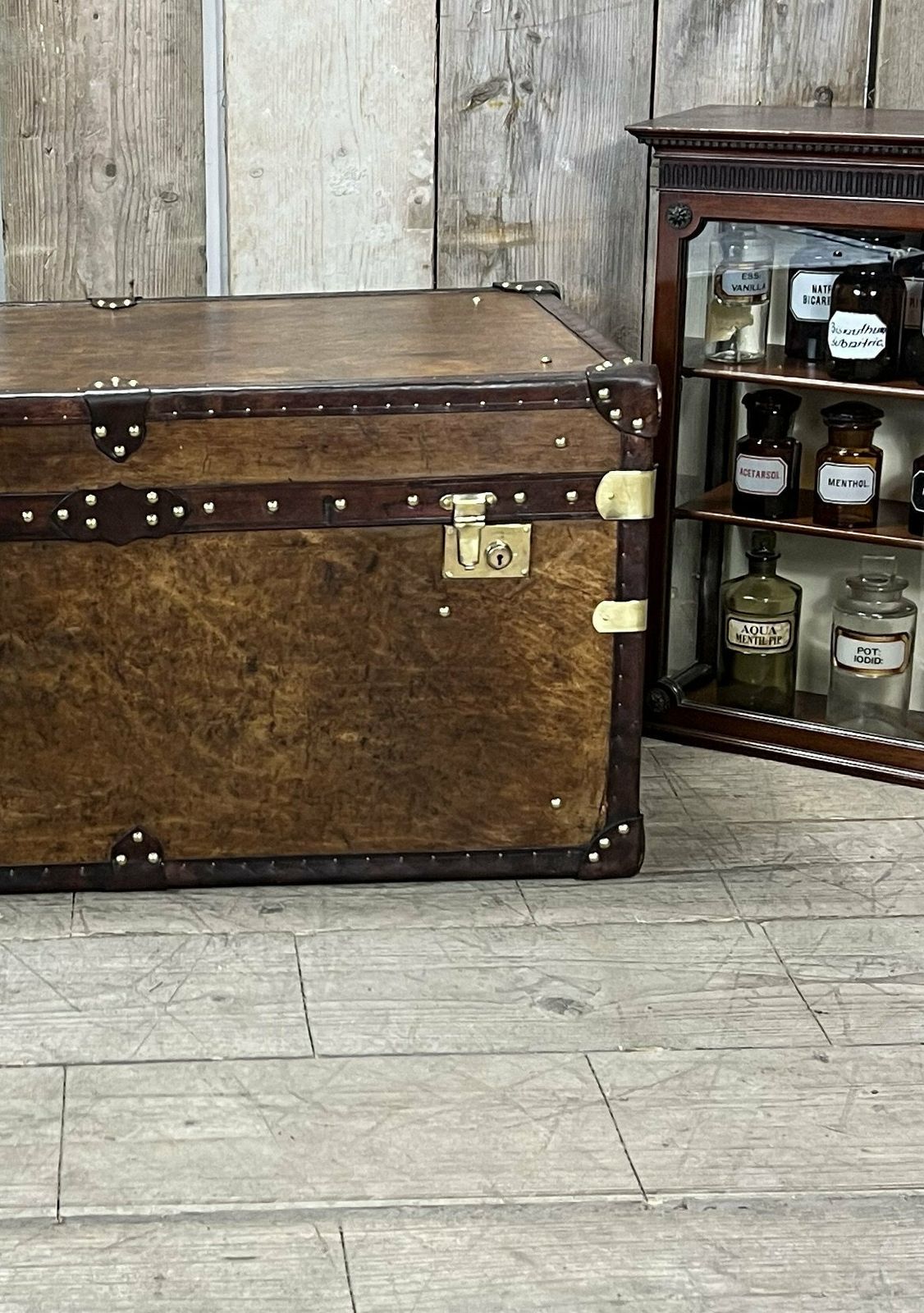 Hand Dyed Coffee Table Trunk Coffee Table Home Decor Furniture Leather Trunk Room Decor Living Decor photo vinterior