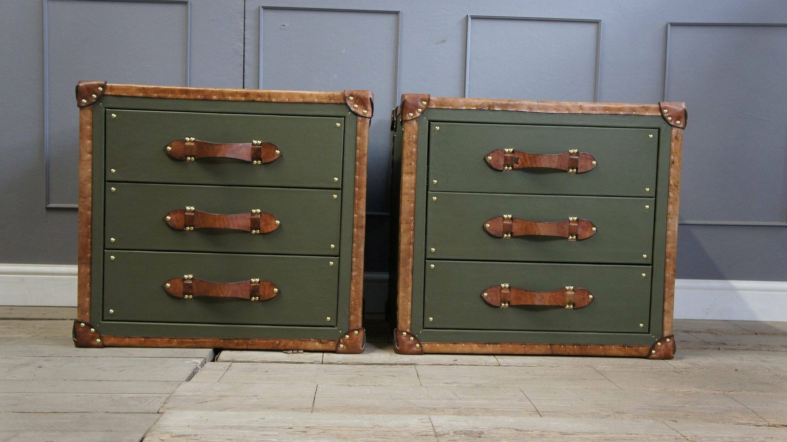 Luxury Leather Olive Green Tan Leather Trimmed Occasional Night Stands Vanities Bedroom Furniture Draws Consoles photo Furniture