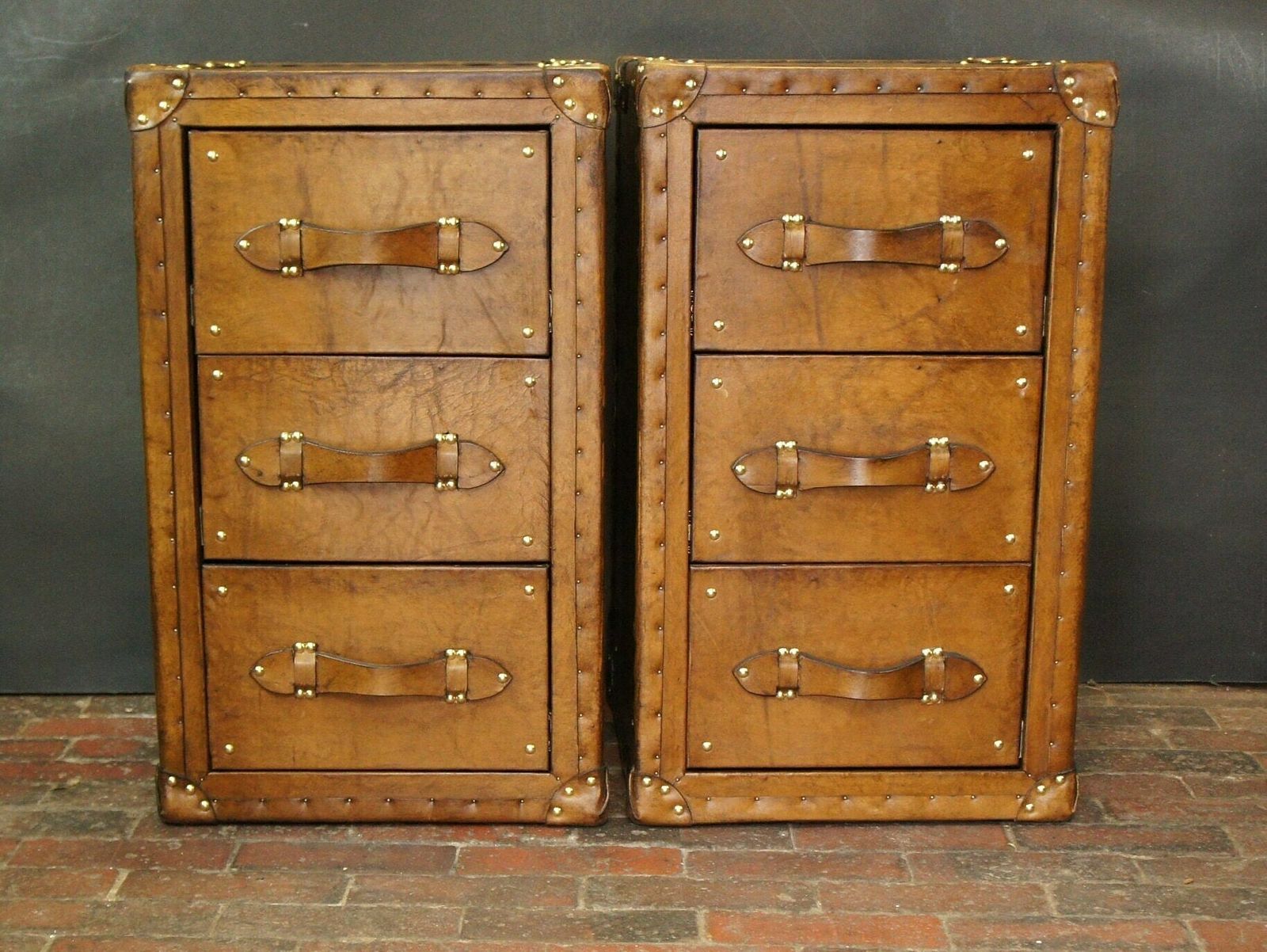 London Leather Nightstands, Luxury Handmade Console Tables, Bedroom Side Tables, Luxury Leather Craft